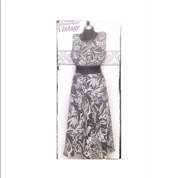 Black & White Rockabilly Chiffon Pin Up Swing Dress Plus Size 14W Dress Barn - Picture 1 of 5